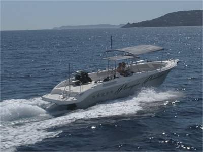 Plonger en famille ou entre amis à Bormes les Mimosas dans le Var en privatisant le bateau