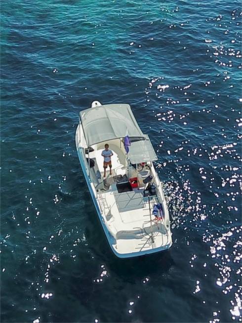 Bateau spacieux pour des sorties de plongée en petit comité à Bormes-les-Mimosas