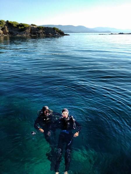 Baptême de plongée avec un moniteur de plongée à le Lavandou